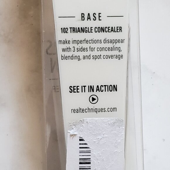 Real Techniques Bold Metals Collection Concealer brush makeup - Picture 6 of 6